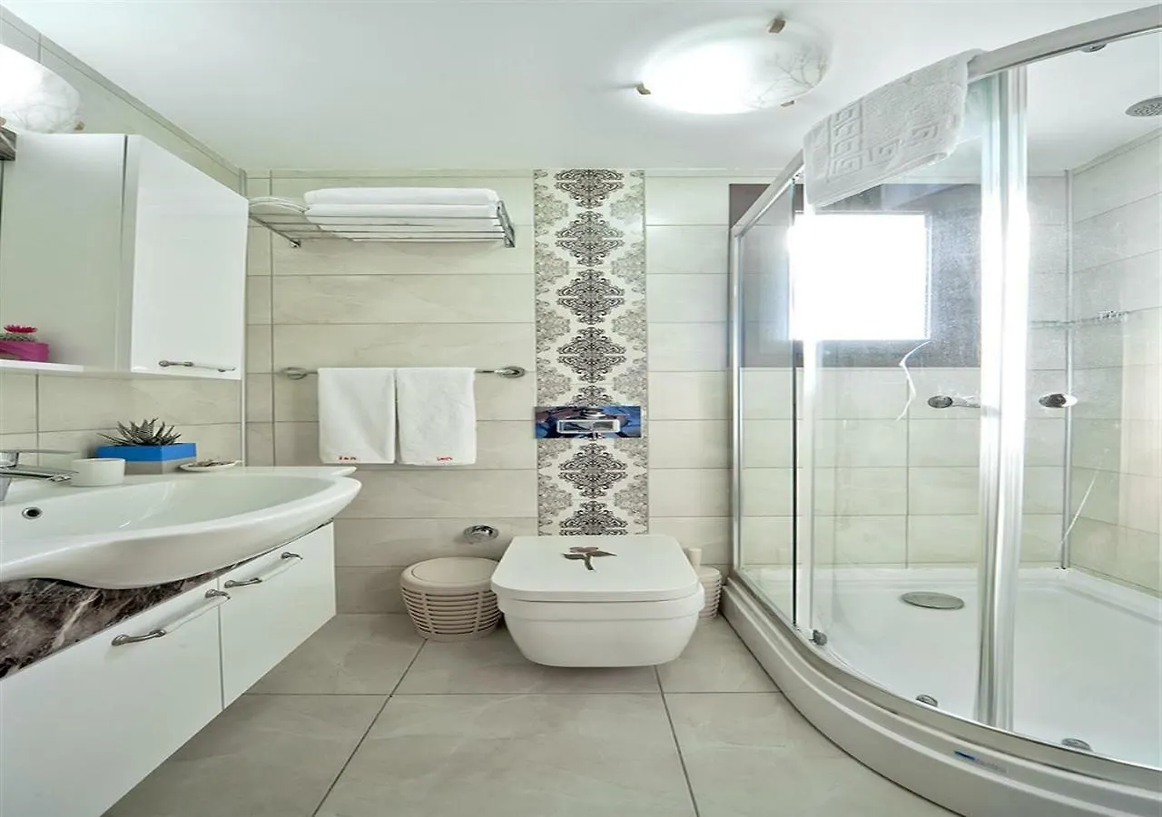 Ion Slow City Adult 12 Siğacık 0*,  Turkije